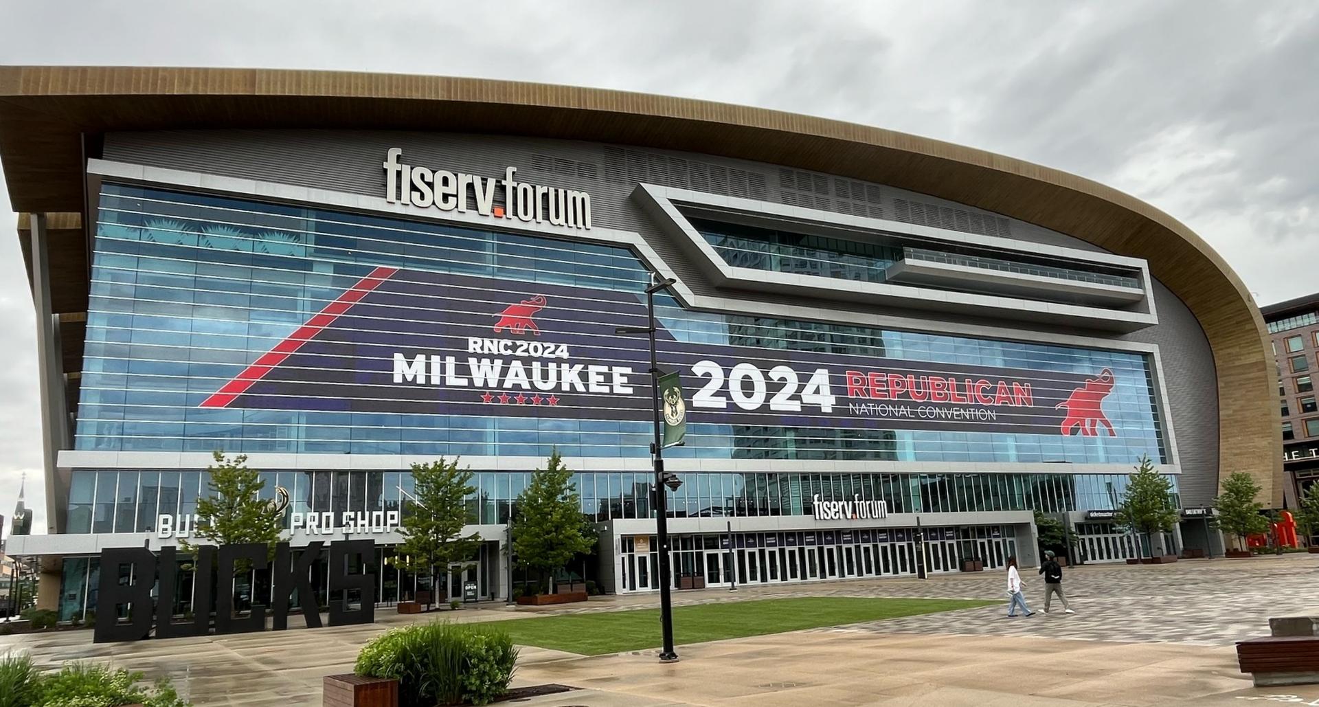 Trump Returns to Fiserv Forum for Last-Minute Wisconsin Push