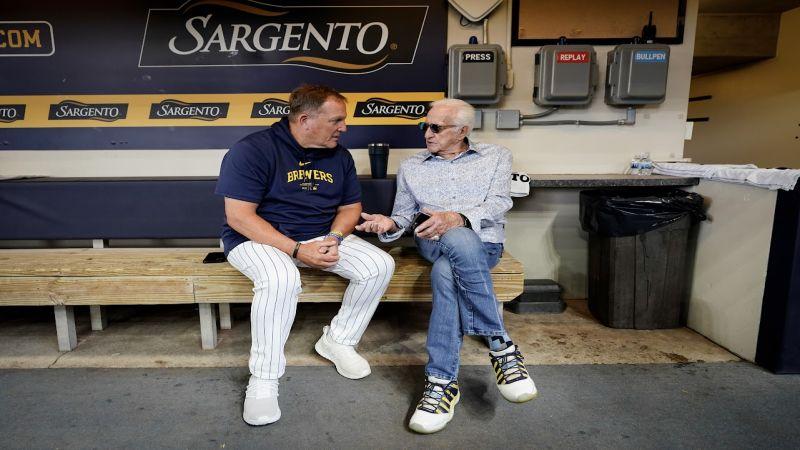 Brewers to Honor Bob Uecker with Public Ceremony Aug. 24