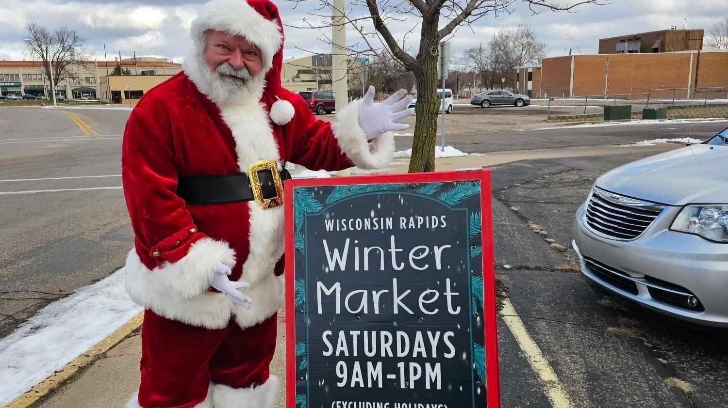 Santa Comes to the Winter Farmer’s Market at WI Rapids
