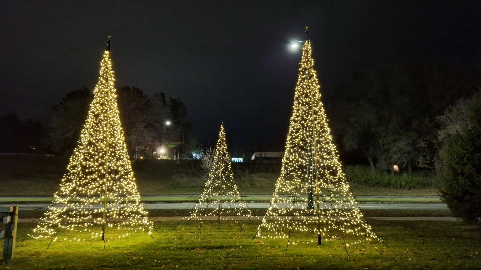 Lights of Love shine at Aspirus Riverview Hospital